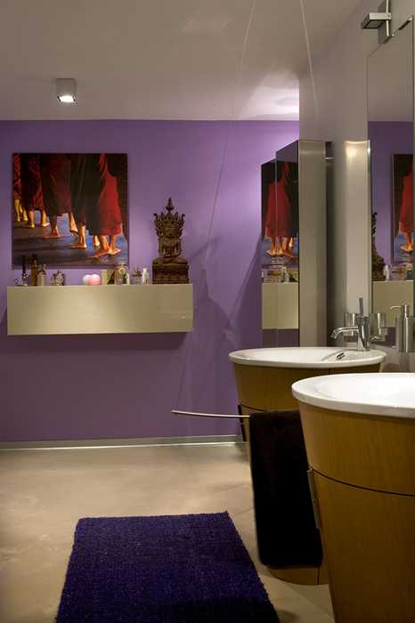 purple wall paint color for bathroom decoration