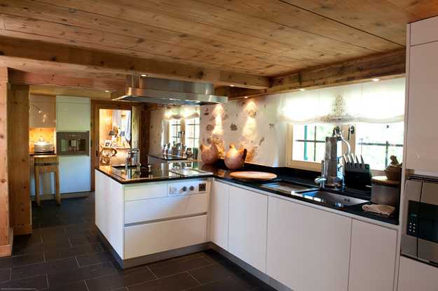 white kitchen cabinets in alpine homeland