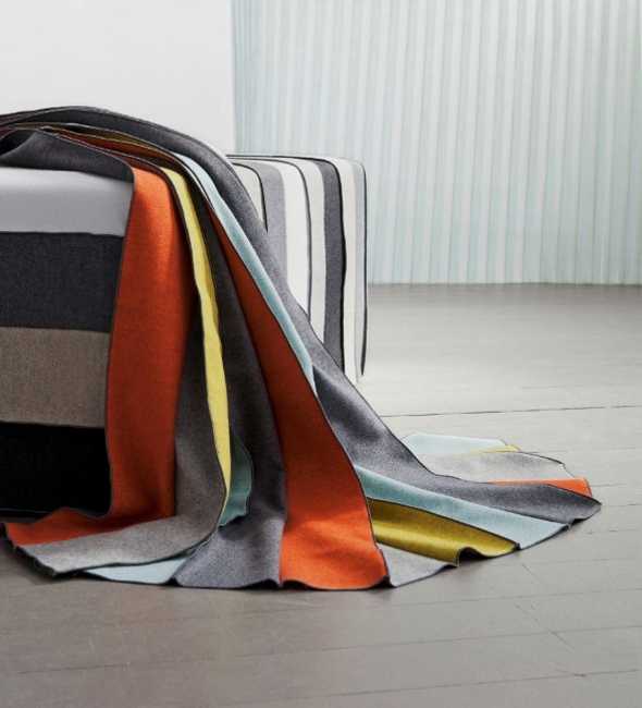 colorful folded Dekostoffe