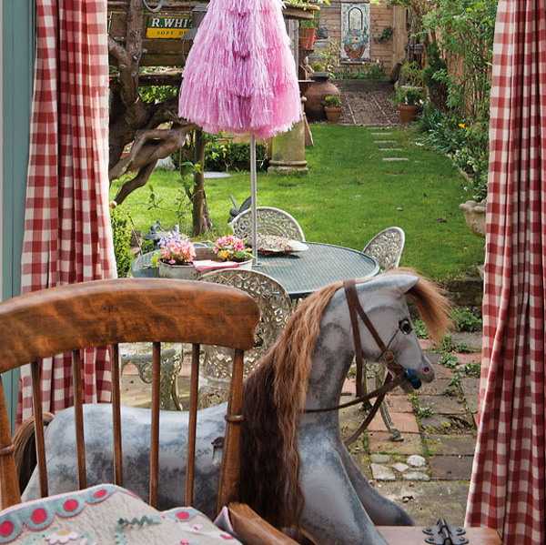 vintage style home accessories
