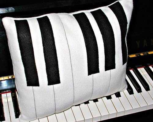Piano pillowcase