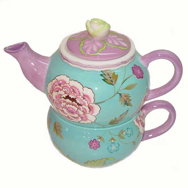 teapot with floral patterns
