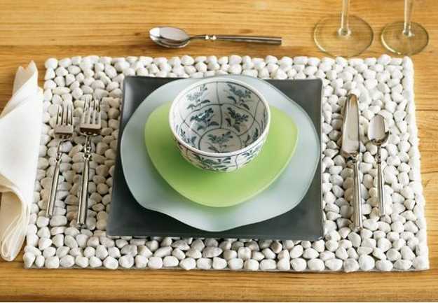 white pebbles placemat