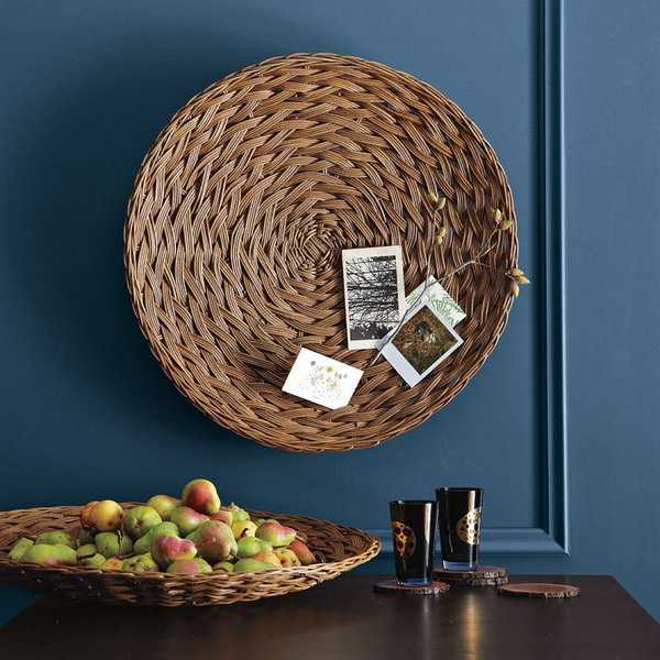 wall decoration with handmade wicker plates