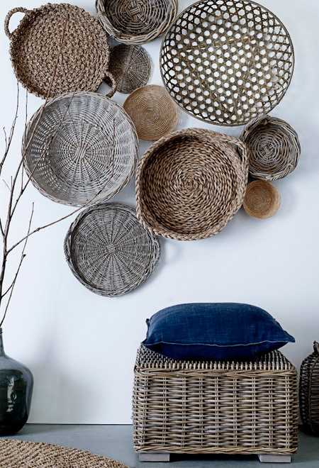modern wall decoration with wicker baskets