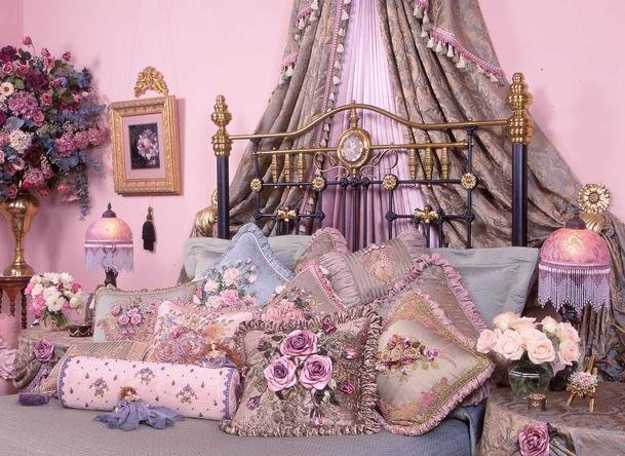 a little of creativity and taste help transform your bedroom decor into a new seasonal spirit and create stylish and comfortable atmosphere in the room - Pillow Design Ideas a little of creativity and taste help transform your bedroom decor into a new seasonal spirit and create stylish and comfortable atmosphere in the room - Pillow Design Ideas