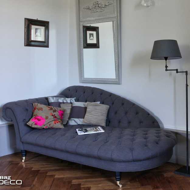 modern Recamier for creating reading place
