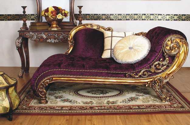 wooden carved Recamier