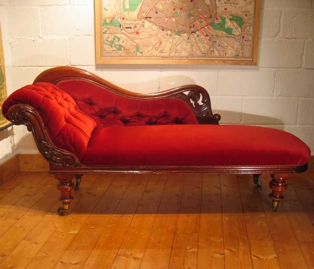  red Recamier for wall decoration 