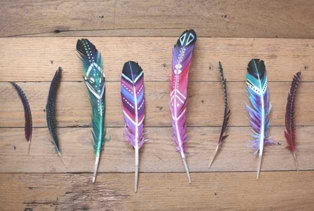  hand-painted feather headdress 