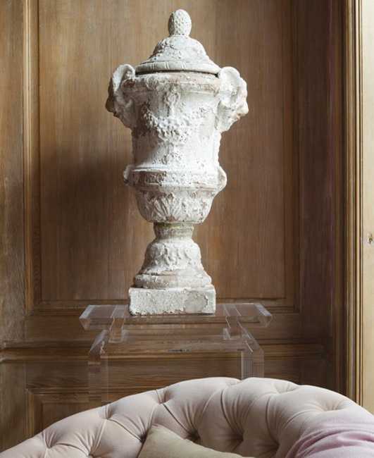 decorative accessories in vintage style