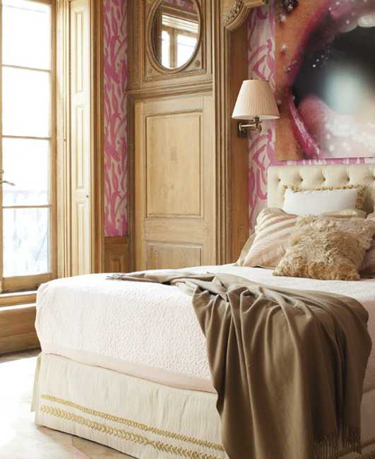 beds with neutral color schemes 