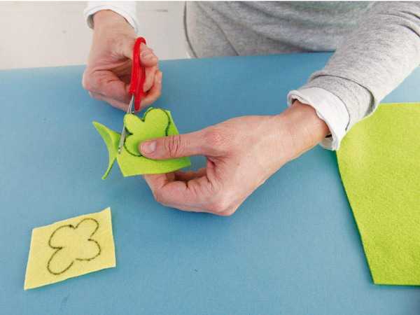 Cut flowers Felt