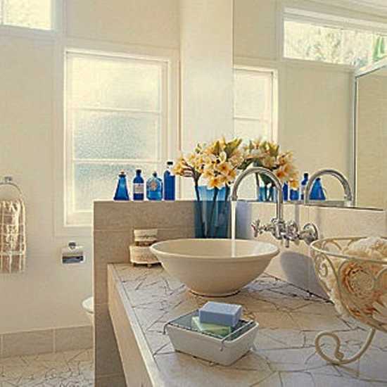 Colorful Bathroom Decorating with Flowers Adds Luxury to ...