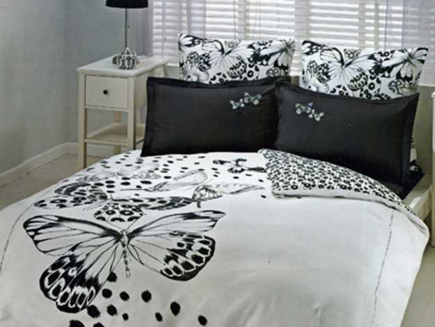 black and white linen with butterflies Set