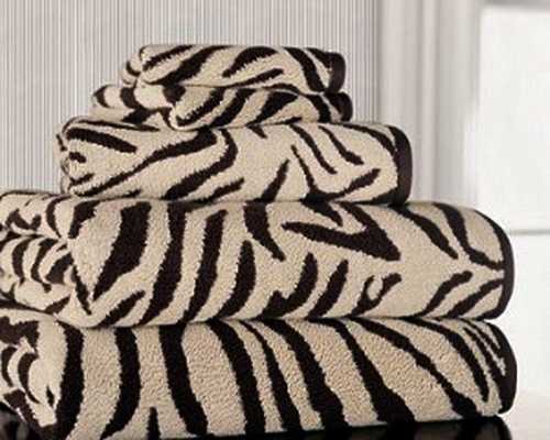 Towels with zebra print