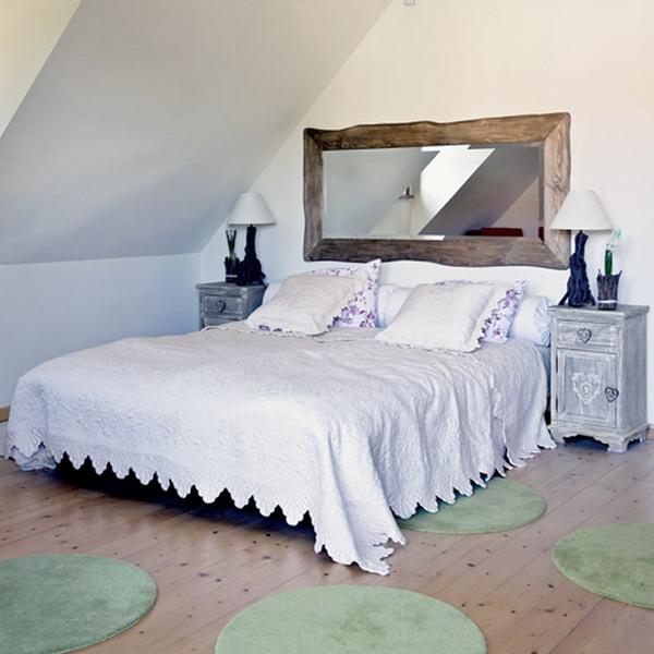 french Country decor for bedroom decorating 