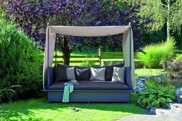 daybed in the garden