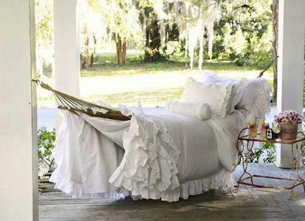 front porch decorating ideas, outdoor furniture and fabrics