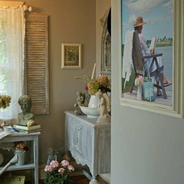 Shabby Chic Ideas inspired by beautiful flowers and decorations in vintage style