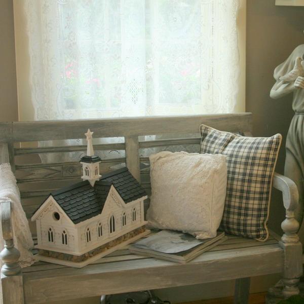 Shabby Chic Ideas inspired by beautiful flowers and decorations in vintage style