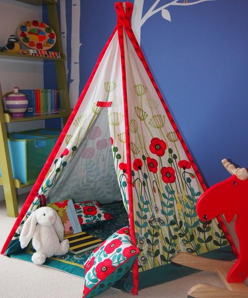 colorful tipi for children decoraitng with Color