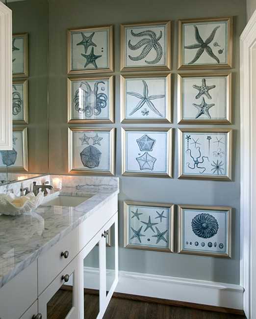 wall decoration with framed art prints