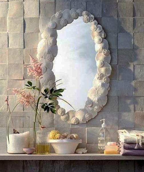 modern bedroom decor with mirrors