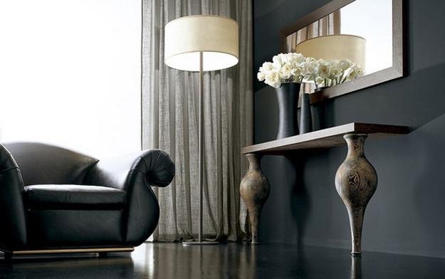 modern bedroom decor with mirrors
