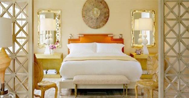 modern bedroom decor with mirrors