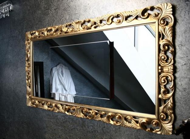 modern bedroom decor with mirrors