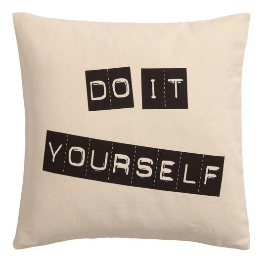 interior decorating with bohemian decor accessories