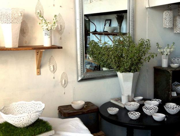 decorative vases and bowls, porcelain lamps and plates
