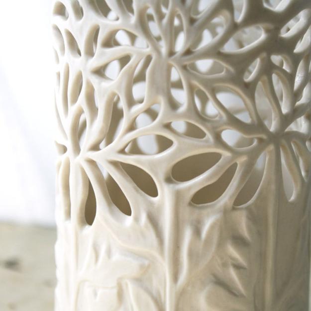 decorative vases and bowls, porcelain lamps and plates
