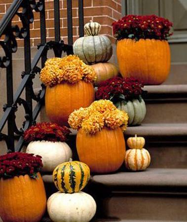 falling, ideas for table decoration with pumpkin and flowers