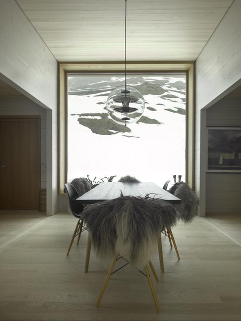 modern living in the cottage decorating style