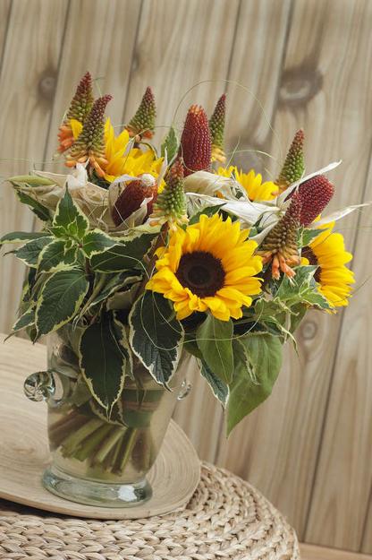 fall, floral arrangements and table decorations Thanks