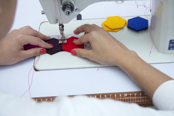 Recycling felt craft ideas, handmade carpets