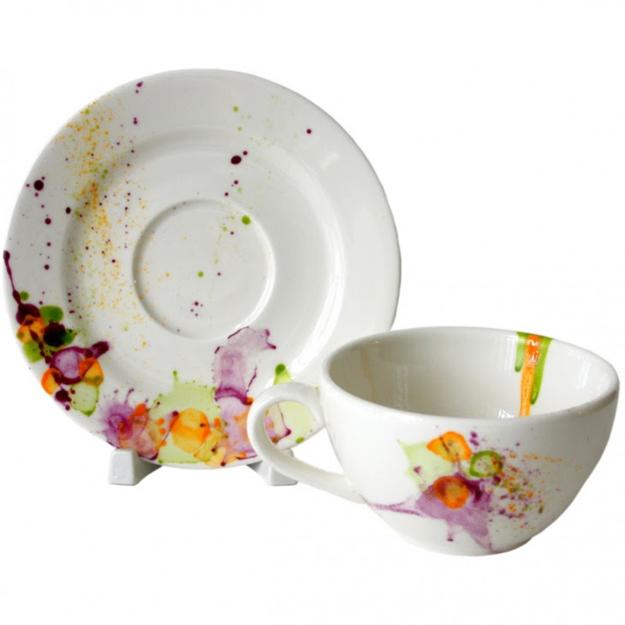  modern dishes with colorful accents 