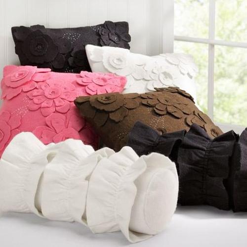 decorative accessories, cushions decorating ideas