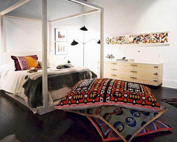 modern room decor in eclectic style and vintage details