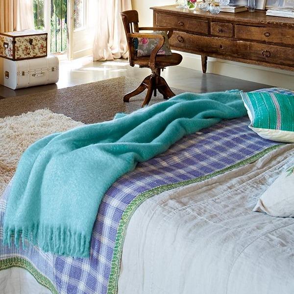 modern bedroom decor and pink blue colors