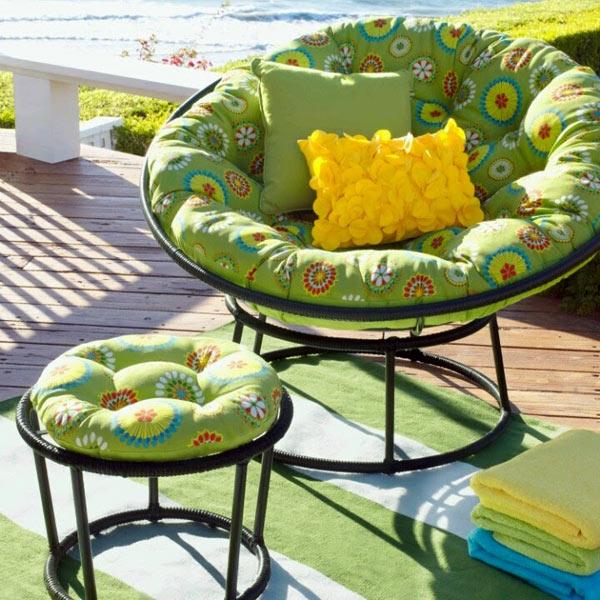 outdoor home decoration with papasan chairs