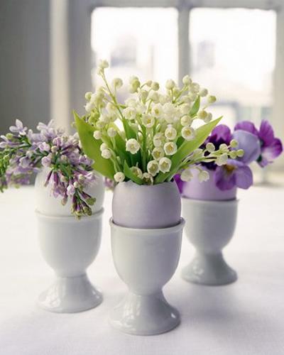Easter decoration and table decoration in purple and green colors