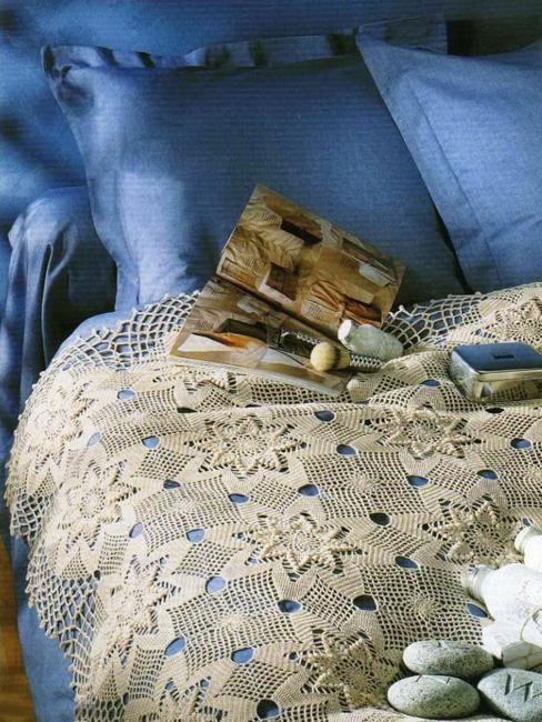 Knitting and crochet patterns, decorative pillows and throws for the home decoration