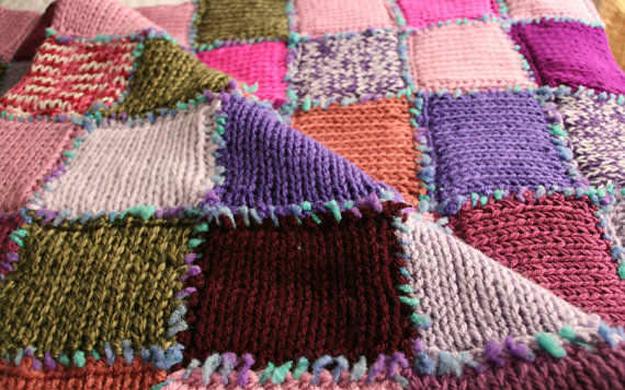 Knitting and crochet patterns, decorative pillows and throws for the home decoration