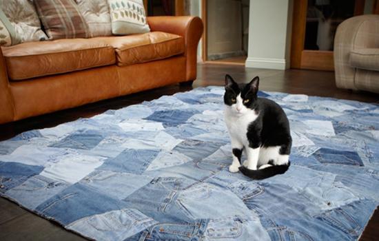 Knitting and crochet patterns, decorative pillows and throws for the home decoration