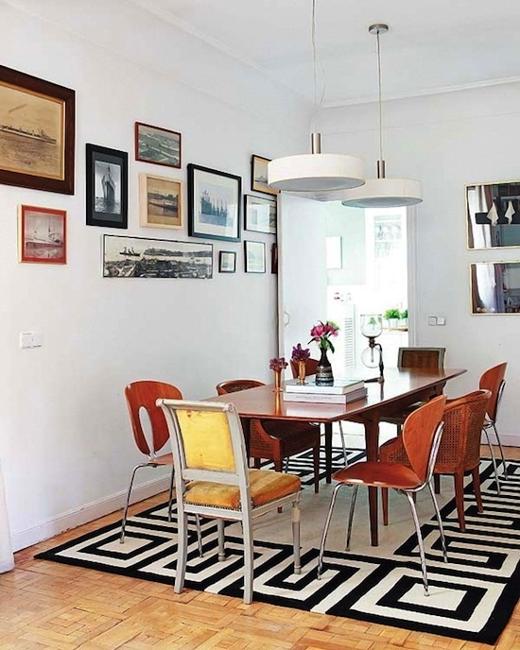 Meander-printed fabrics and decoration pattern for living spaces