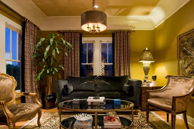 Meander-printed fabrics and decoration pattern for living spaces