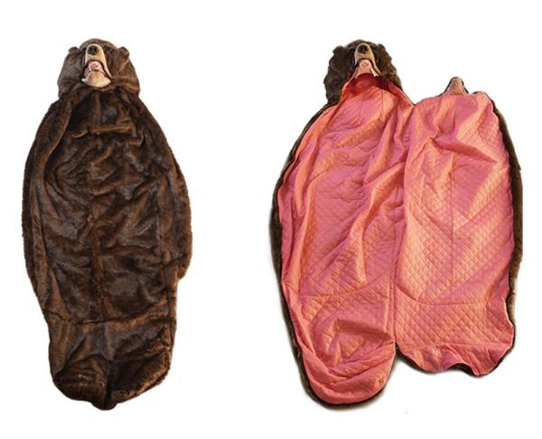  children designs, sleeping bags and stuffed animals for children and adults 